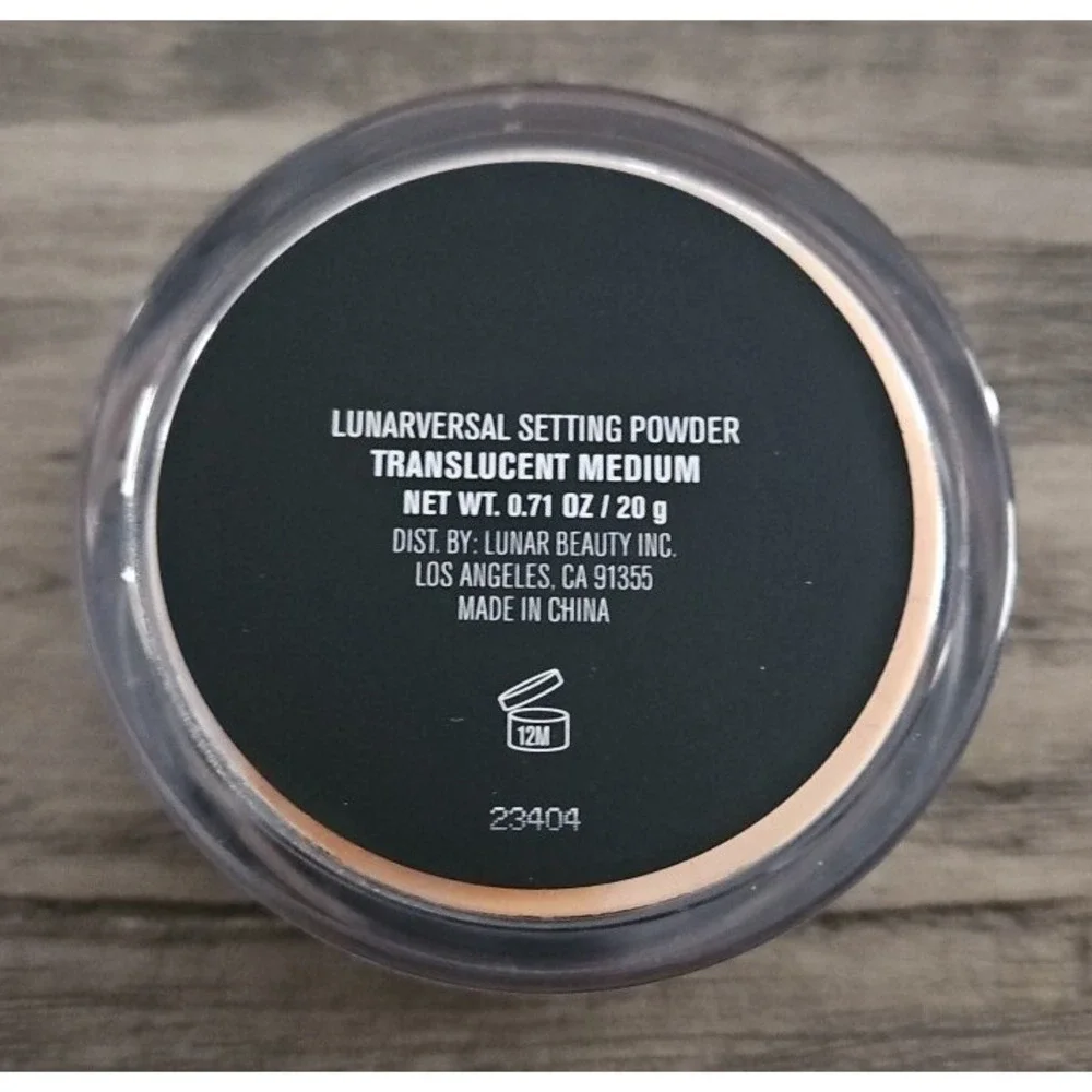 Lunar Beauty Lunarversal Setting Powder • Translucent Medium • 0.71 Oz